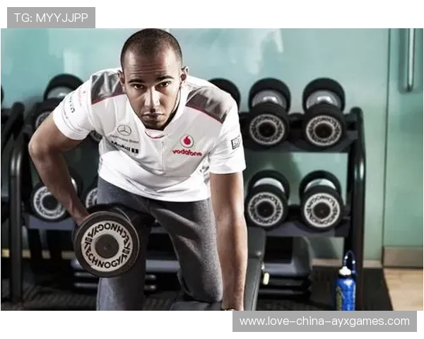 F1车手训练营揭秘:体能+心理双管齐下 F1车手训练营揭秘:体能+心理双管齐下