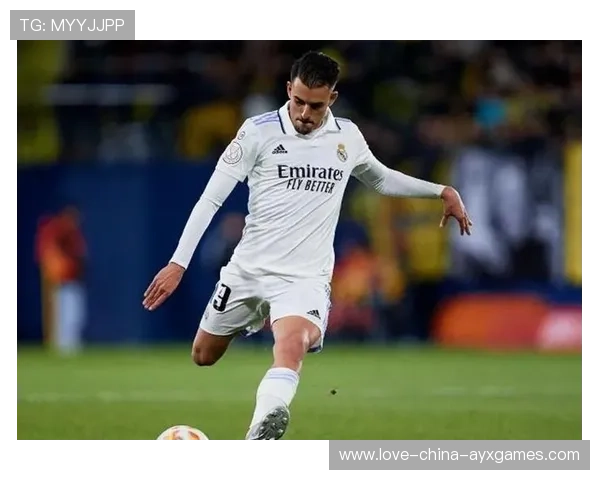 皇马塞巴略斯搓射出手极其柔和 皇马塞巴略斯搓射出手极其柔和