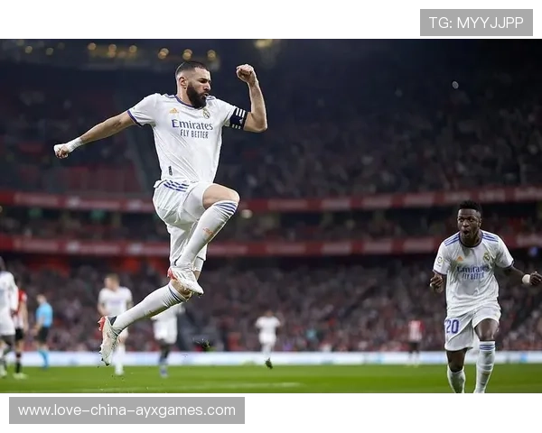 维尼修斯空切插上近距离抽射——突破极限的完美瞬间