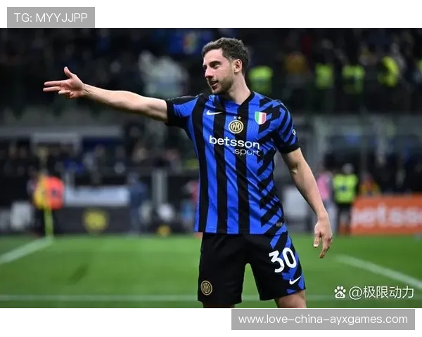 国际米兰结合区域配合找到突破方向,迪马尔科传递精准 国际米兰结合区域配合找到突破方向,迪马尔科传递精准