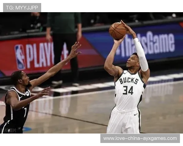 字母哥连续冲击禁区取分,雄鹿稳稳掌控走向