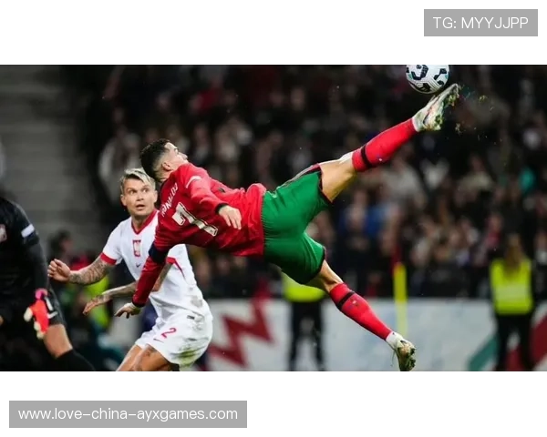 C罗倒三角接应破门，胜利战术打成，c罗 倒勾