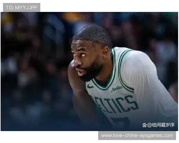 凯尔特人弧顶传球撬动对方防线