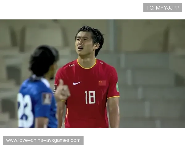 拉菲尼亚中路插上传球助攻破门